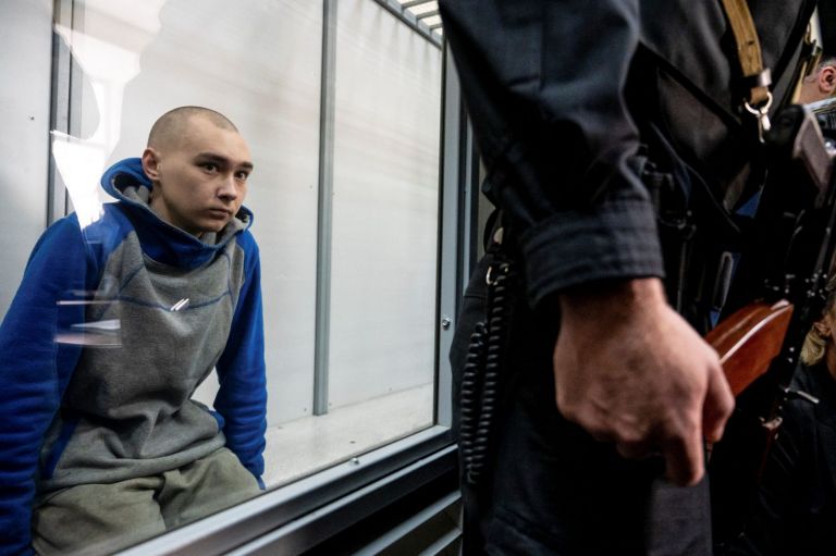 Ουκρανία: Ξεκινά σήμερα η πρώτη δίκη για έγκλημα πολέμου μετά τη ρωσική εισβολή | tanea.gr