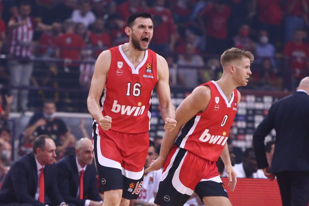 «Κάηκε» το ΣΕΦ για τον Ολυμπιακό