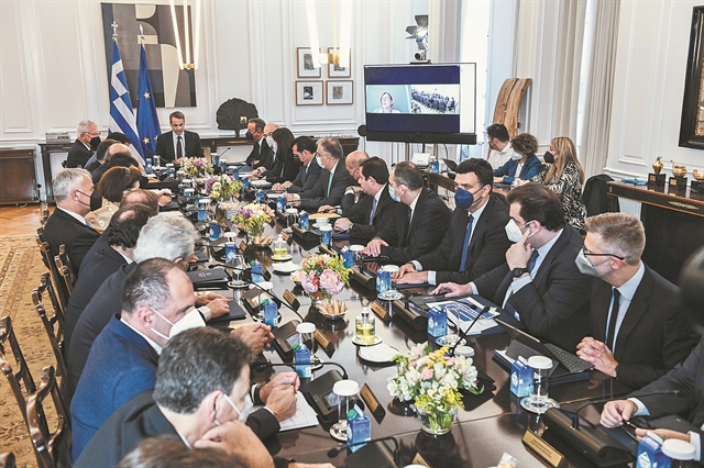 Σε κίνηση διαρκείας για κάθε σενάριο