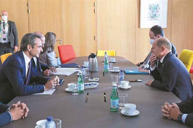 «Τίποτα αναπάντητο» αλλά με «ψυχραιμία»