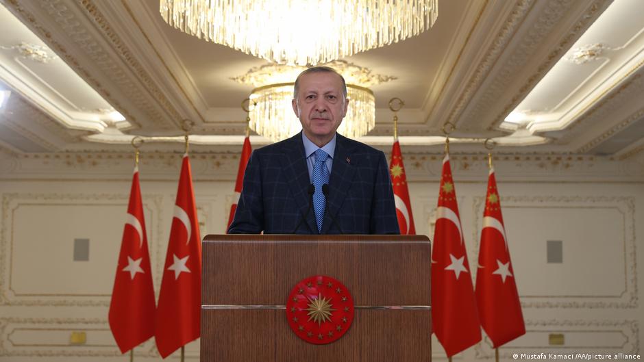 “Escalation di Erdogan” ed “estate” con la Grecia