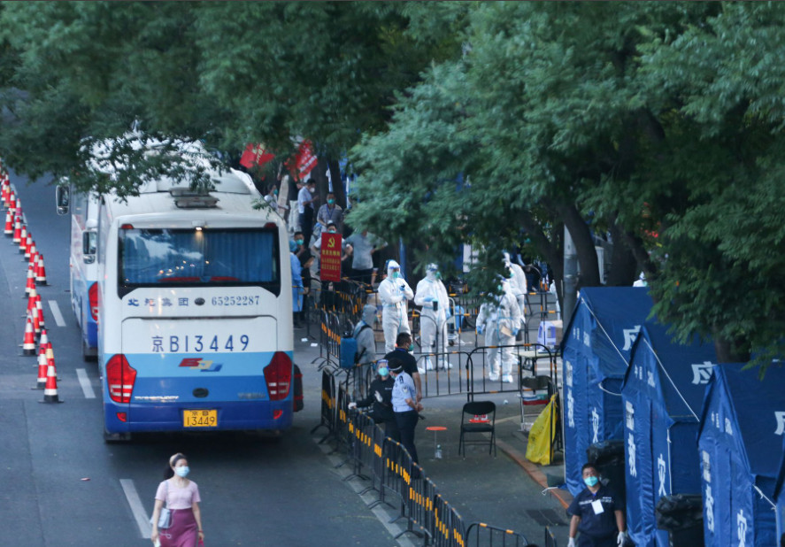 Πρωτοφανείς εντολές στο Πεκίνο – Ζητούν από κατοίκους να παρακολουθεί ο ένας τον άλλον