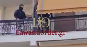 Αλιμος: Καρέ – καρέ επιχείρηση διάσωσης υποσιτισμένης γυναίκας