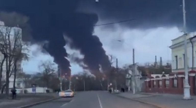 Αμερικανικά όπλα σε αεροδρόμιο στην Οδησσό κατέστρεψαν οι Ρώσοι | tanea.gr