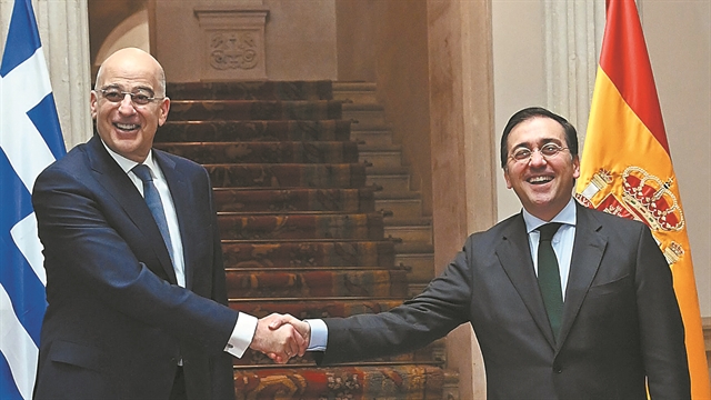 Στη Μαδρίτη για κοινή γραμμή απέναντι στην Αγκυρα