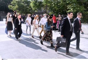 Δίκη Φιλιππίδη: Ξέσπασε σε κλάματα η δεύτερη καταγγέλλουσα – Νέα διακοπή