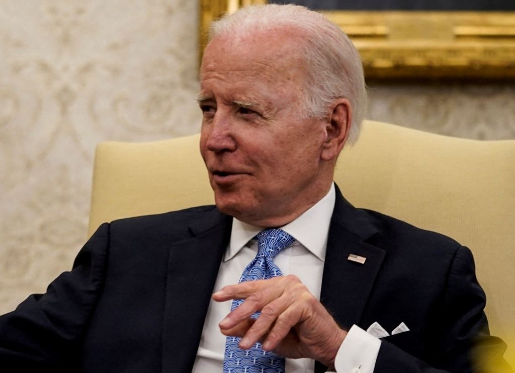 Η γραβάτα του Μπάιντεν με την ελληνική σημαία