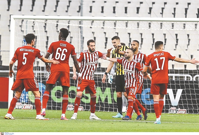 Οι… ανοιχτοί λογαριασμοί του κόκκινου ρόστερ