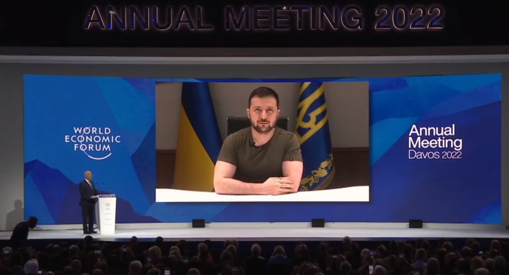 Νέες αυστηρότερες κυρώσεις κατά της Ρωσίας ζητά ο Ζελένσκι