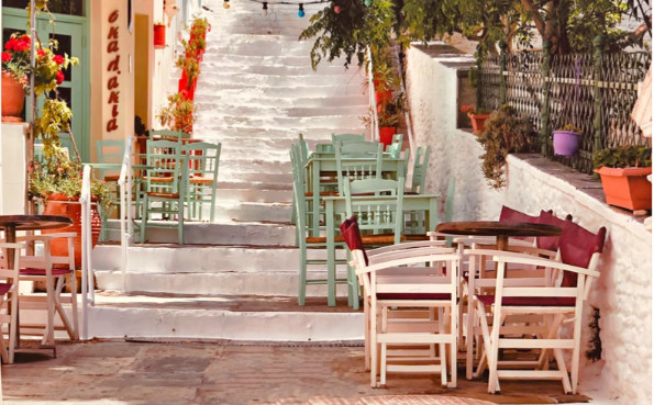 Τουρισμός: Αναζητούνται 55.000 εργαζόμενοι για τα ξενοδοχεία – Ακάλυπτο το 1/5 των θέσεων