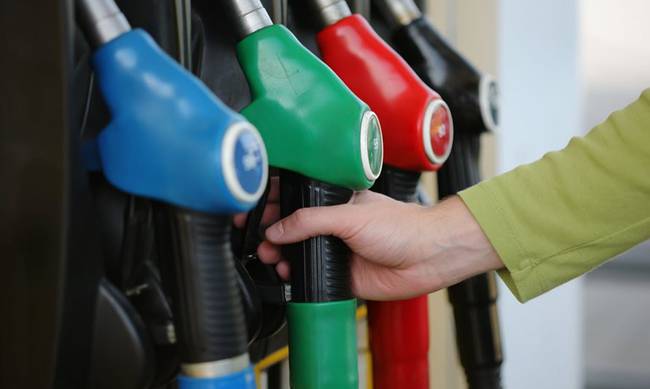 Καύσιμα: Εκρηκτική αύξηση στις τιμές – «Καλπάζει» προς τα 3 ευρώ η βενζίνη | tanea.gr