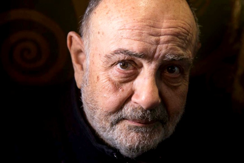 «Είμαι αυτό που δείχνουν (ή κρύβουν) τα κείμενά μου»