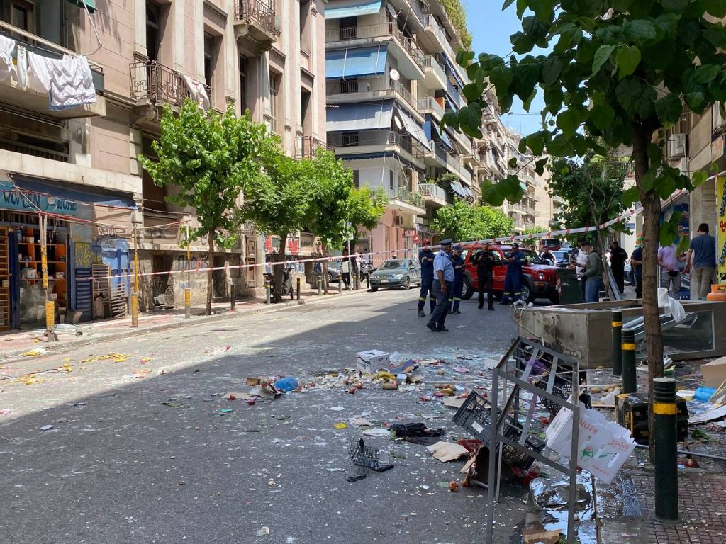 Εκρηξη στο κέντρο της Αθήνας: «Από θαύμα δεν υπήρξαν θύματα» – Δύο οι τραυματίες