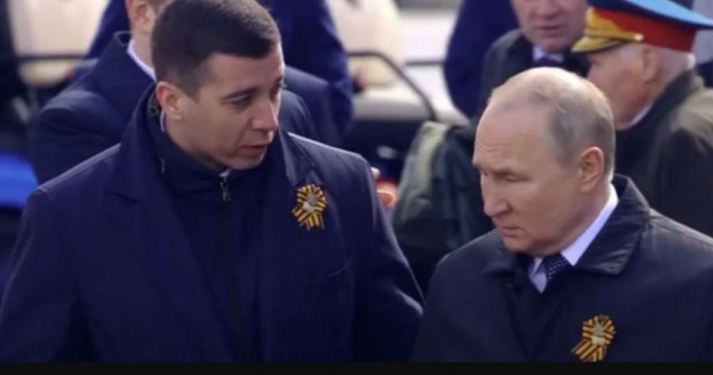 Πούτιν: Εχει βρει τον αντικαταστάτη του; – Ποιος ήταν δίπλα του στην Κόκκινη Πλατεία