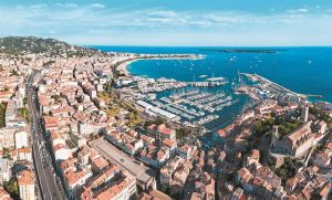 Η Βίκυ με MI-RO και Bvlgari στην Κρουαζέτ…