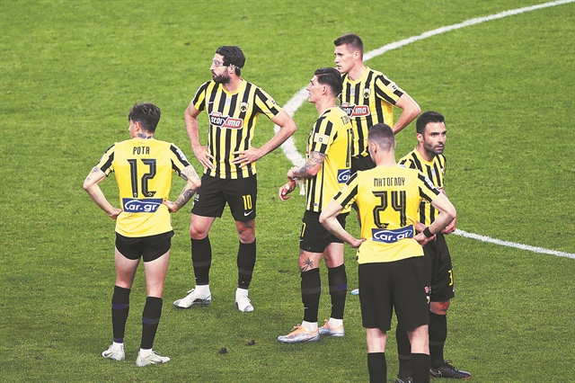 Οι δύσκολες υποθέσεις και ο ρόλος του Αλμέιδα