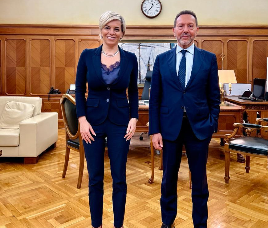 Τα δάνεια των «πυρόπληκτων» επιχειρηματιών στη συζήτηση Στουρνάρα – Νικολάου