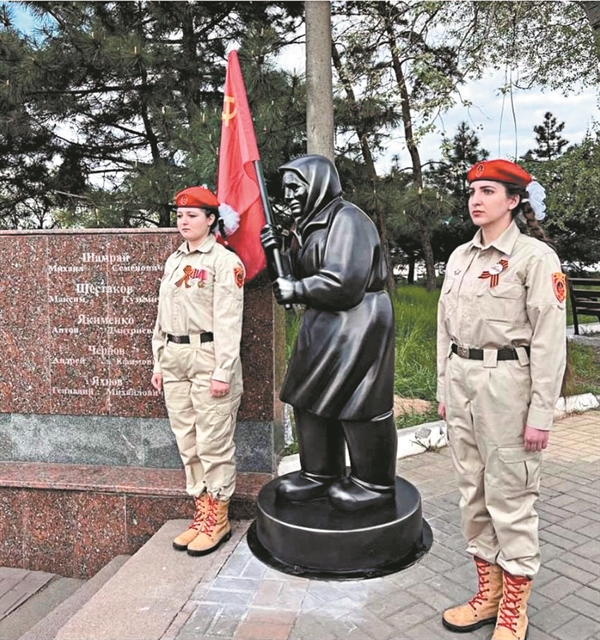 Η εργαλειοποίηση μιας επετείου…