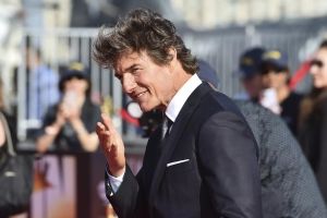 Περιμένοντας τον Τομ Κρουζ