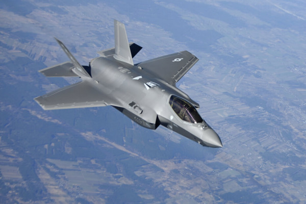«Αν η Τουρκία έπαιρνε 100 F-35 θα έκανε το Αιγαίο σουβλάκι» λέει αντιναύαρχος | tanea.gr