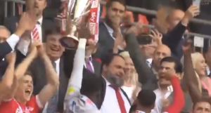 Νότιγχαμ Φόρεστ: Το σήκωσε ο Βαγγέλης Μαρινάκης