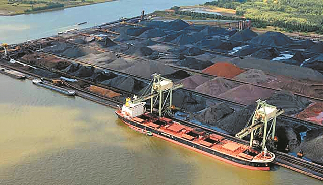 Αλλάζει ρότα το θαλάσσιο εμπόριο