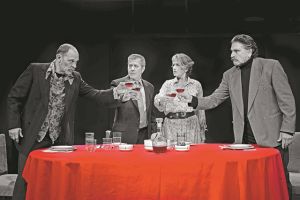 «Κανονικότητα είναι και το να εθελοτυφλούμε»