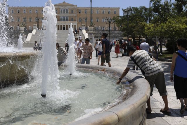 Καιρός: «Θερμότερο από το κανονικό το φετινό καλοκαίρι» λένει οι γνωρίζοντες