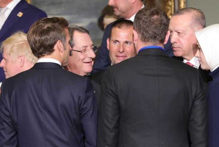 Σύνοδος ΝΑΤΟ: Συνομιλία Αναστασιάδη – Ερντογάν