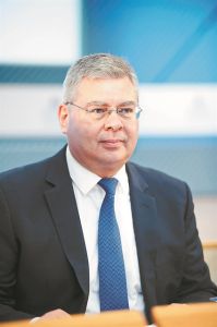 Πρόσω ολοταχώς για «τα ΕΛΠΕ των επόμενων δεκαετιών»