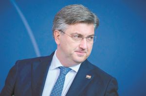 «Η ΕΕ πρέπει να δώσει στην Ουκρανία θετικό σήμα για ένταξη»