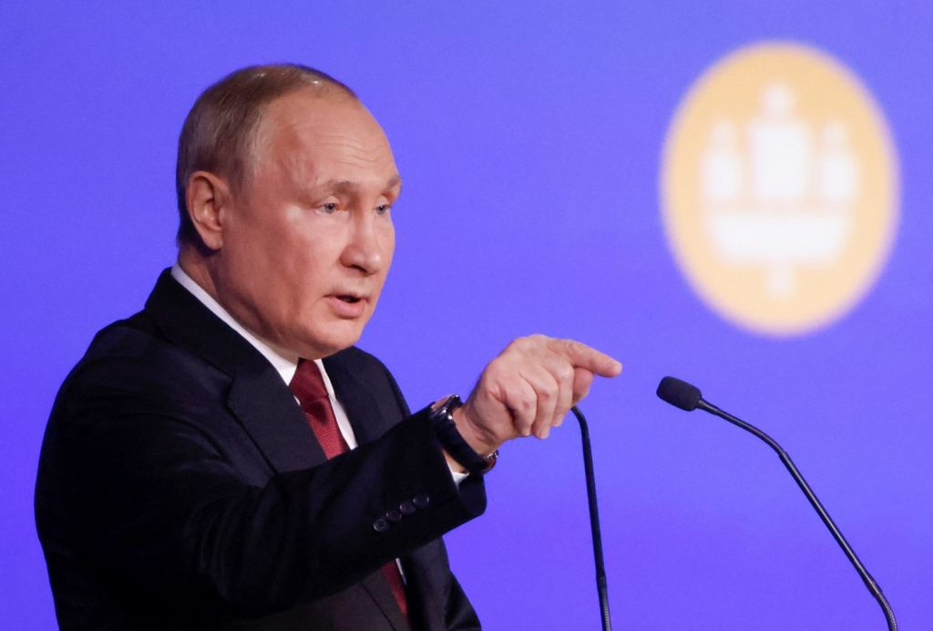 «Νομίζετε ότι είστε απεσταλμένοι του Θεού στη Γη»