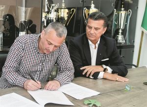 Εκεί που του αρμόζει