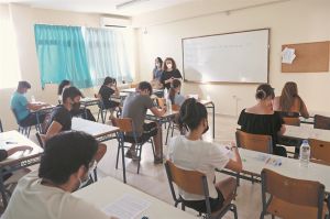 Πτώση σε 3 από τα 4 επιστημονικά πεδία