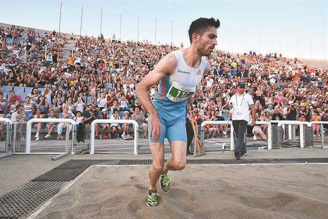 «Μου αρέσει που με θεωρούν φαβορί»