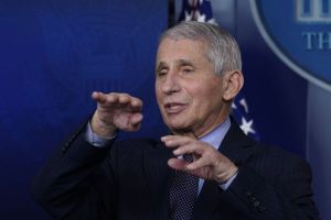 ΗΠΑ: Θετικός στον κοροναϊό ο Άντονι Φάουτσι