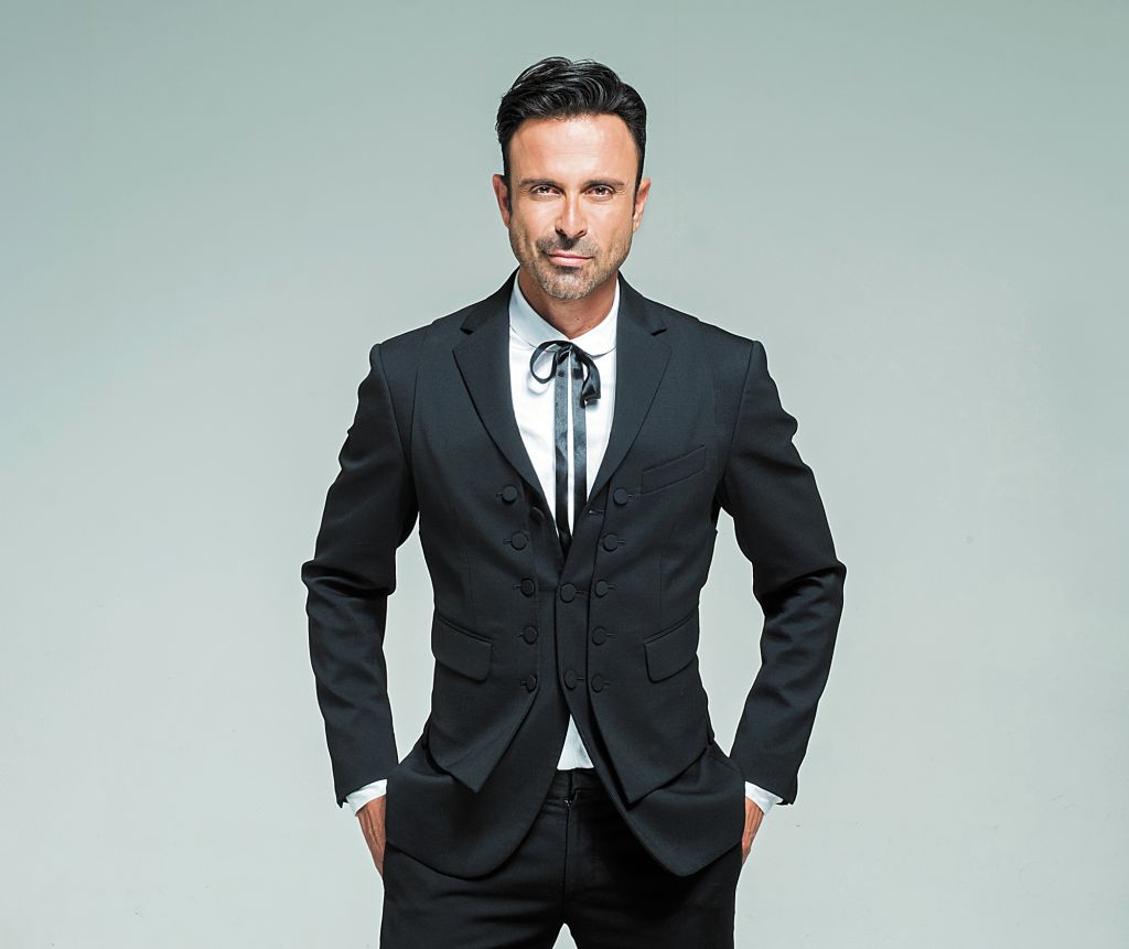 Η ποπ συναντά το λαϊκό σε ένα πάρτι καλοκαιρινό