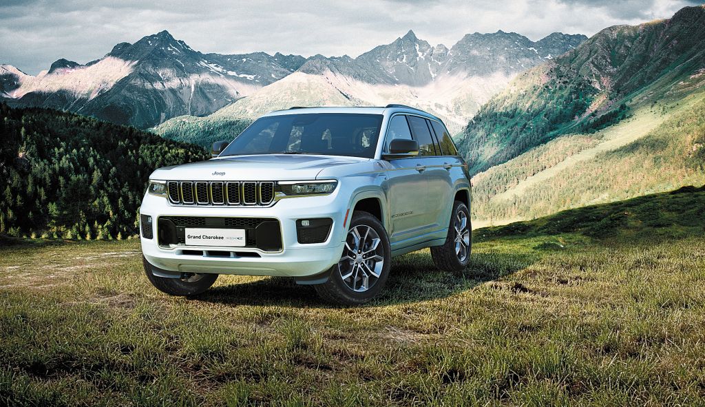 Το plug-in hybrid Grand Cherokee 4xe πάτησε Ευρώπη