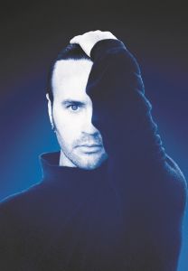 Λέω στους τραγουδιστές να καταλαβαίνουν τι τραγουδούν