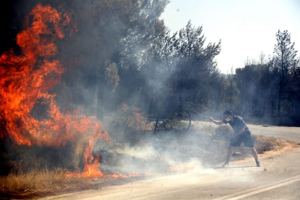 Αποκάλυψη MEGA για την πυρκαγιά στη Βαρυμπόμπη: 107 αξιωματικοί της Πυροσβεστικής καλούνται ως ύποπτοι