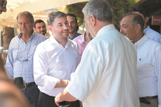 Με διπλό εκλογικό πλάνο