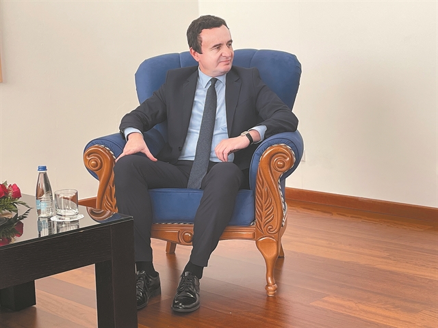 Ο αναθεωρητισμός θα χάσει τη μάχη