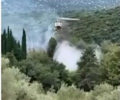 Βίντεο από την επιχείρηση κατάσβεσης σε Ναύπακτο και Εύβοια