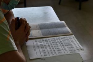 Πανελλαδικές 2022: Τρεις στους τέσσερις υποψηφίους ενημερώθηκαν με SMS για τους βαθμούς