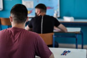 Πανελλαδικές 2022: Το μεσημέρι ανακοινώνονται οι βαθμολογίες των υποψηφίων