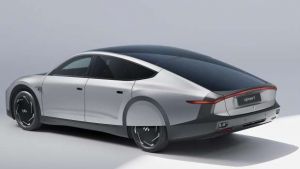 Lightyear 0: Ερχεται το πρώτο αυτοκίνητο που θα φουλάρει από τον ήλιο