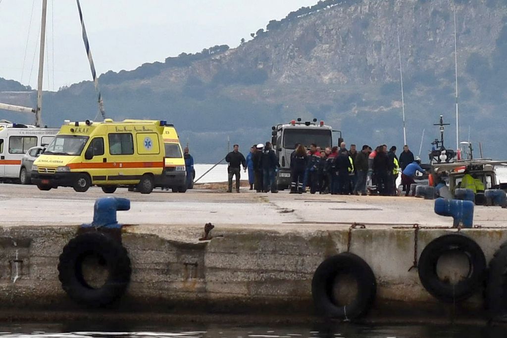 Τραγωδία στη Θεσσαλονίκη: ΙΧ έπεσε στη θάλασσα – Νεκροί οι δύο επιβαίνοντες