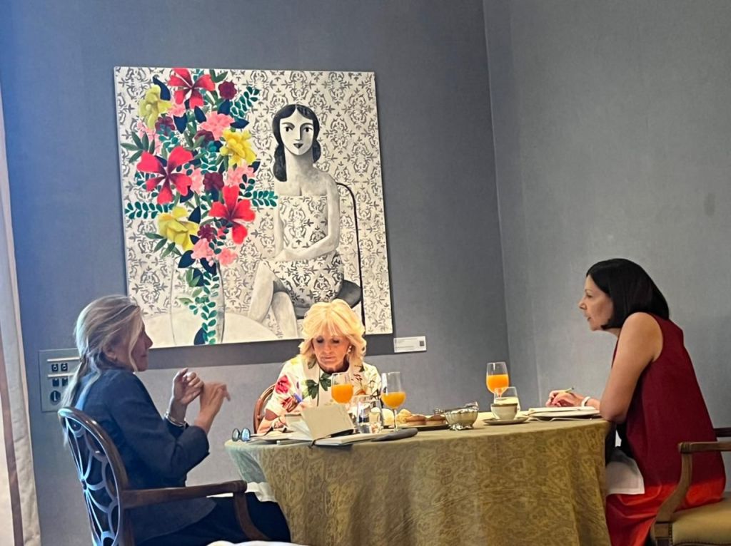 Ουκρανία: Τζιλ Μπάιντεν, Μαρέβα Μητσοτάκη και Ανίκ Πέντερς ενώνουν τις δυνάμεις τους για τις γυναίκες και τα παιδιά