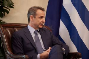 Μητσοτάκης από Κύπρο: Οι εκλογές θα γίνουν στο τέλος της τετραετίας