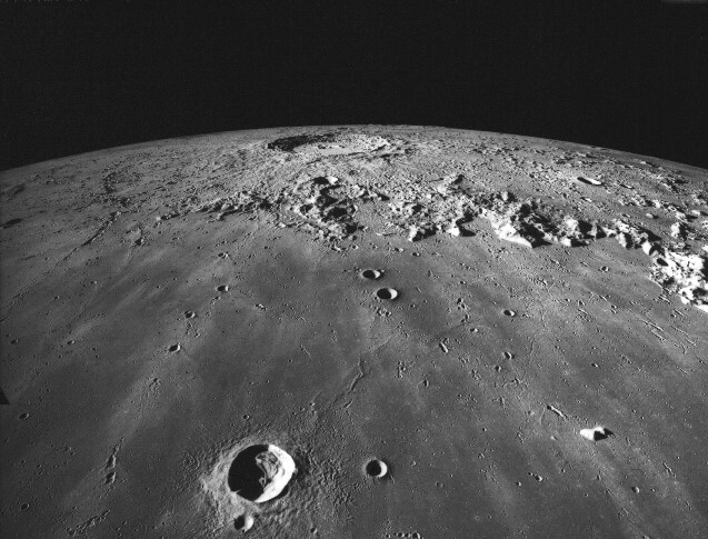 Το κινεζικό Chang’E-5 βρήκε ενδείξεις νερού σε δείγματα από την επιφάνεια της Σελήνης | tanea.gr